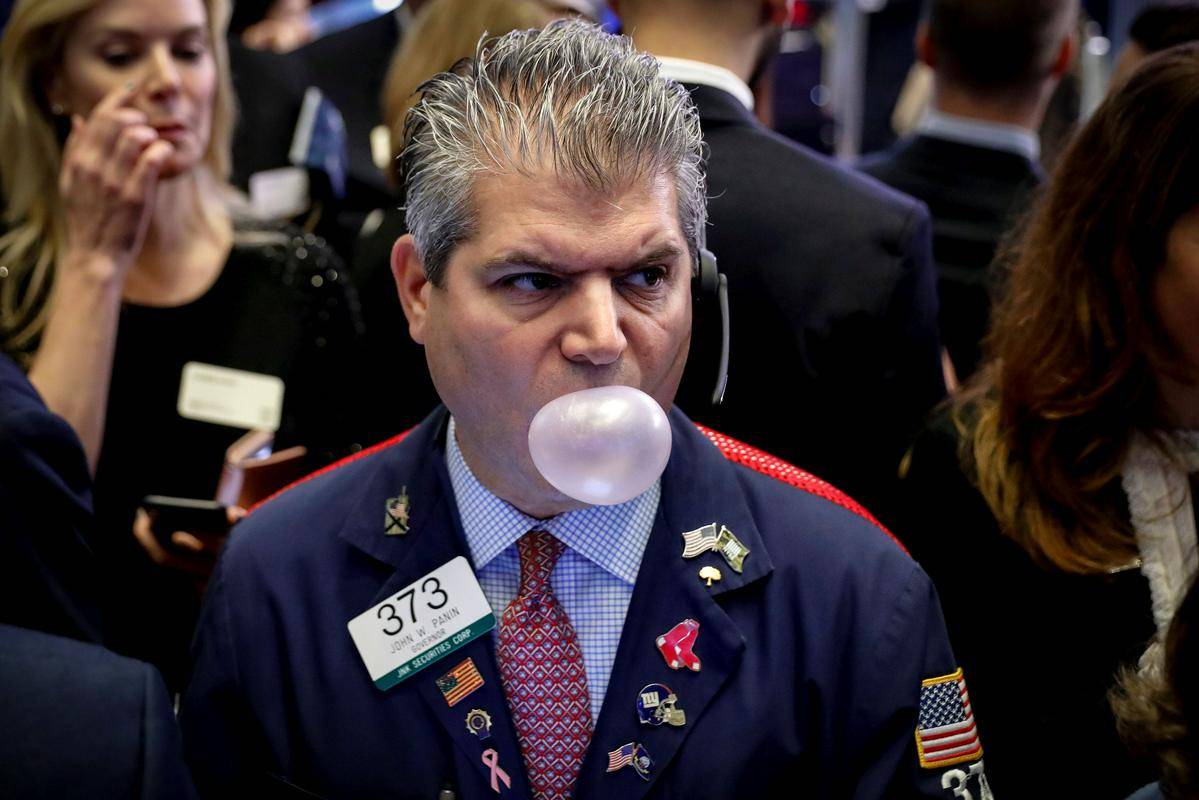 Nič novega na finančnih trgih: delniški indeksi in kriptovalute postavljajo nove rekorde, ob tem pa se poraja vse več vprašanj, ali gre za balonček, ki bo kmalu počil. Foto: Reuters