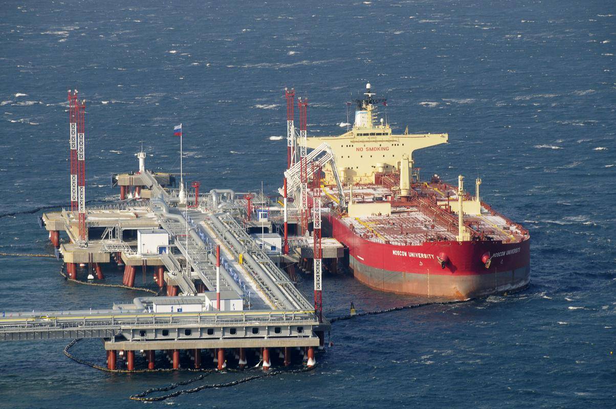 Ruski naftni terminal Kozmino pri Vladivostoku, od koder nafta potuje predvsem v azijske države. Foto: AP