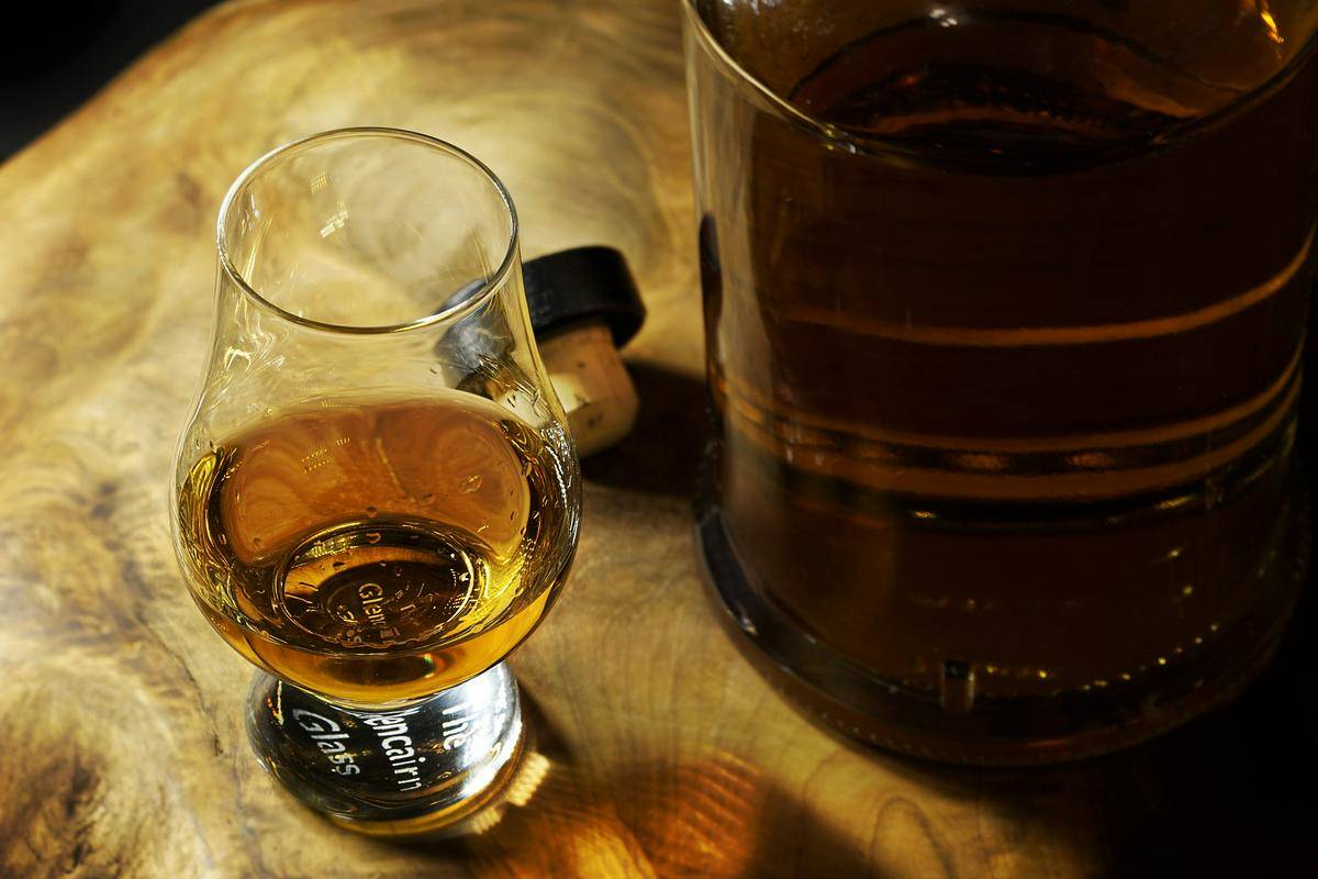 Škotski viski se prodaja za med. Foto: Pixabay