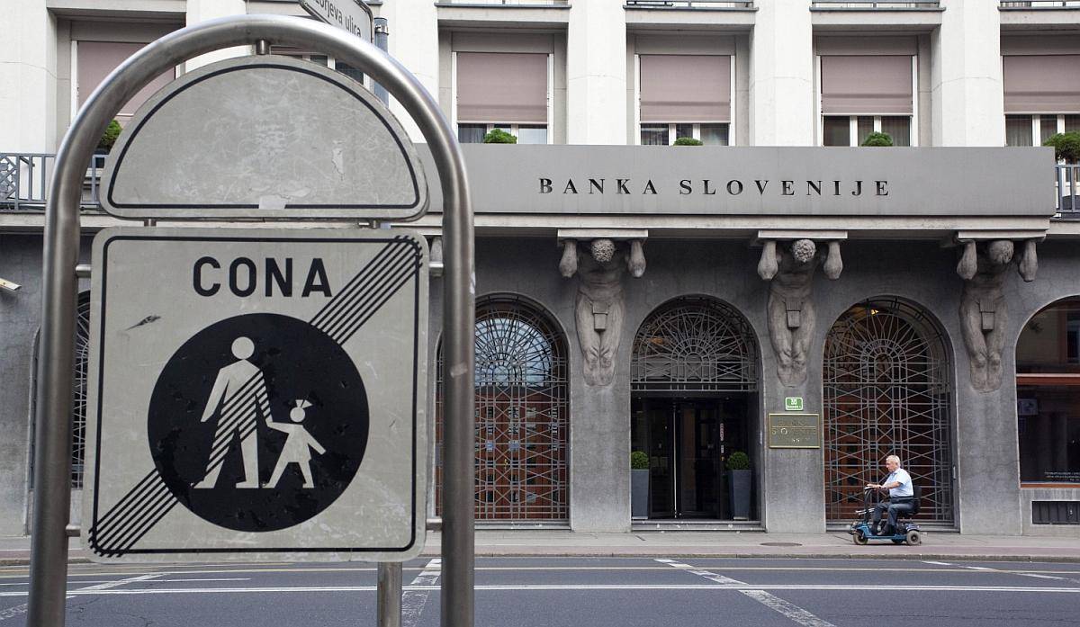 Novi zakon omogoča sprostitev kreditiranja prebivalstva, a odločitev je v rokah Banke Slovenije. Foto: BoBo