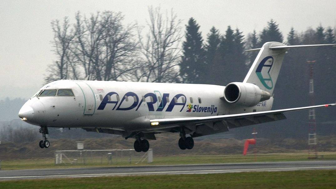 Adrio Airways je trenutni finančni minister Klemen Boštjančič vodil v letih 2011 in 2012. Foto: MMC RTV SLO/BoBo