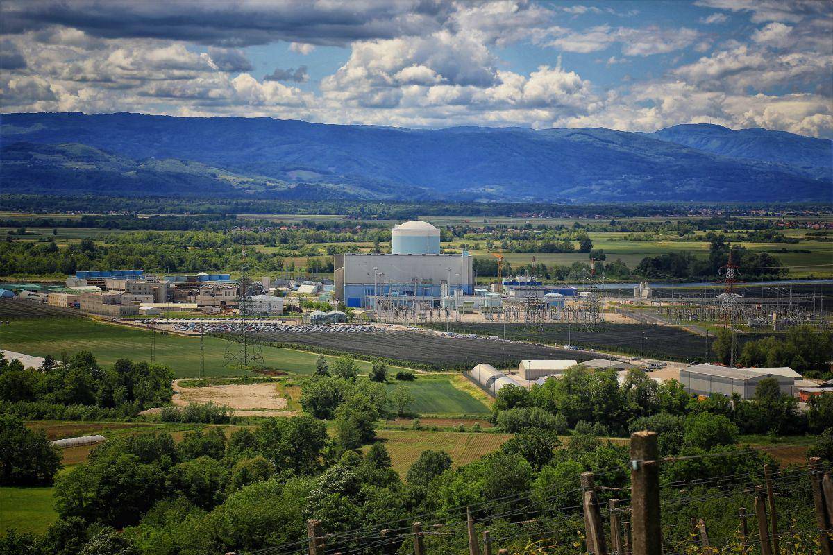 Jedrska elektrarna v Krškem. Foto: BoBo