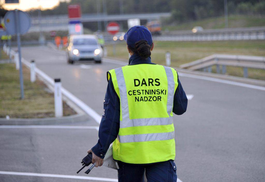 Letos je bilo 29.700 kršiteljev tujcev, so zapisali na Darsu in dodali, da je bilo največ vozil nemških registrskih oznak. Foto: BoBo