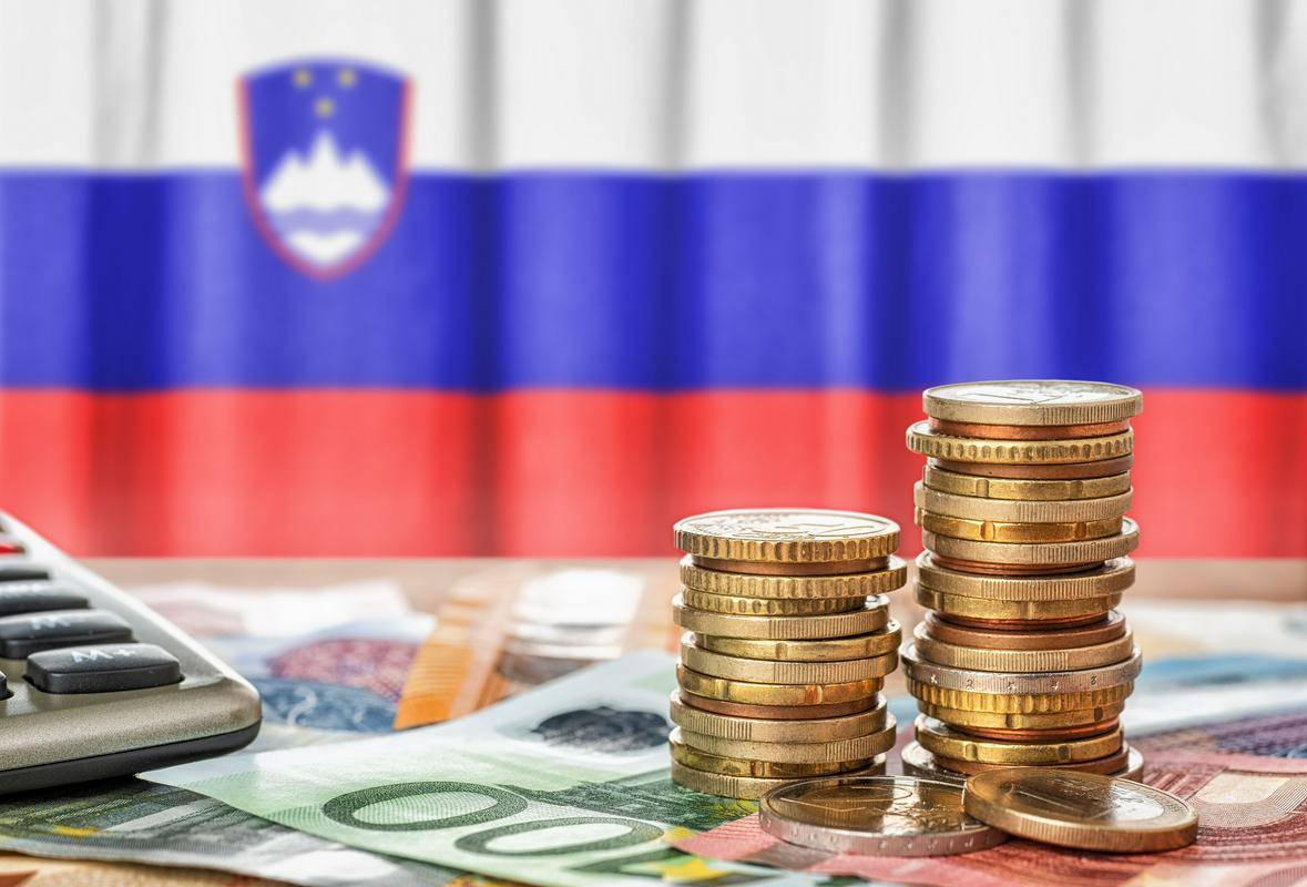 Bruselj Sloveniji za letos napoveduje 1,9-odstotno gospodarsko rast, kar je 0,1 odstotne točke manj, kot je napovedal v novembrski napovedi. Za prihodnje leto ji napoveduje 2,7-odstotno rast, kar je enako, kot je napovedal jeseni. Foto: Shutterstock