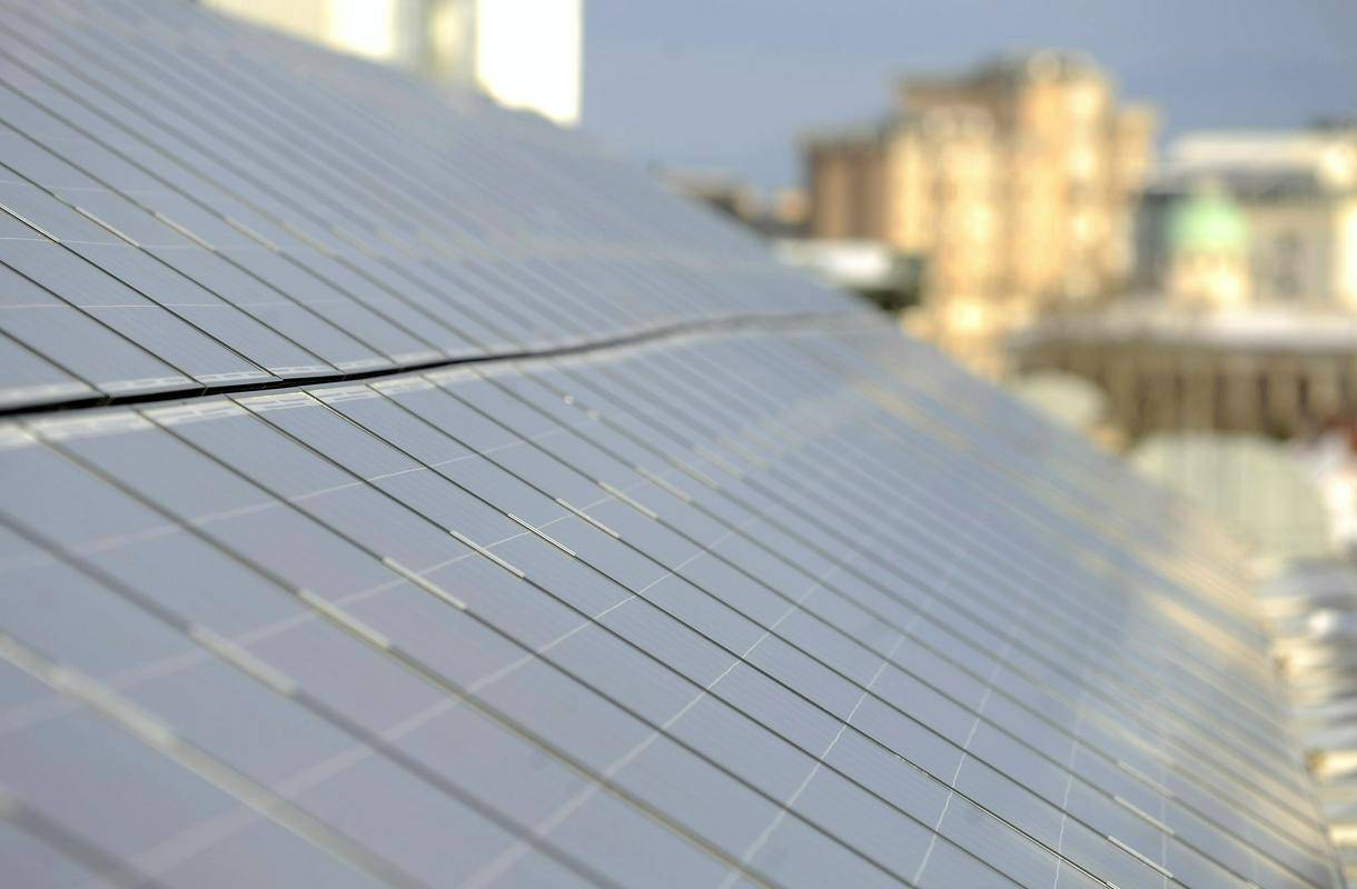 Za podpore za samooskrbne sončne elektrarne je namenjenih 30 milijonov evrov. Foto: BoBo/Bor Slana