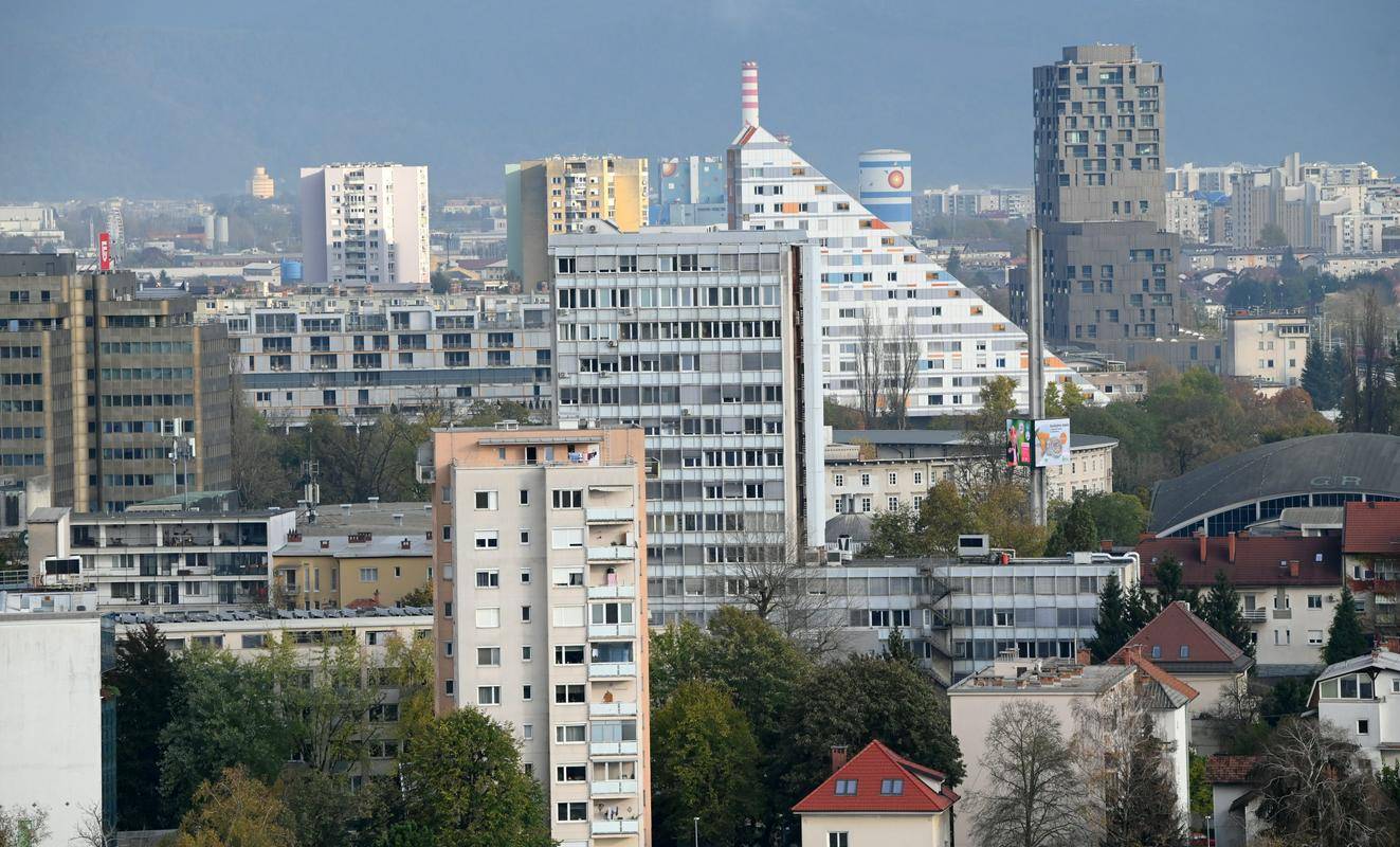 Novih stanovanjskih nepremičnin je bilo prodanih okoli 160. Foto: BoBo/Žiga Živulović ml.